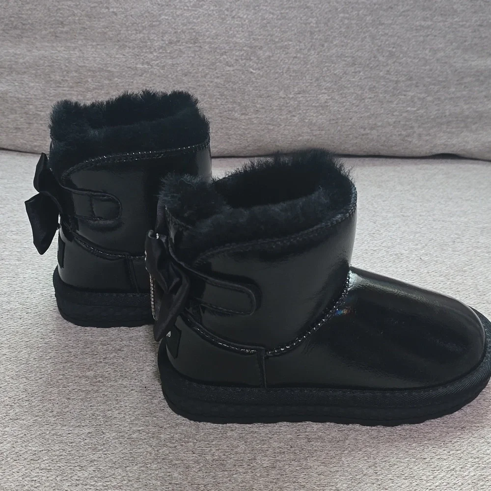 Metallic Black Faux Fur Rhinestone Tassel Bow Boots